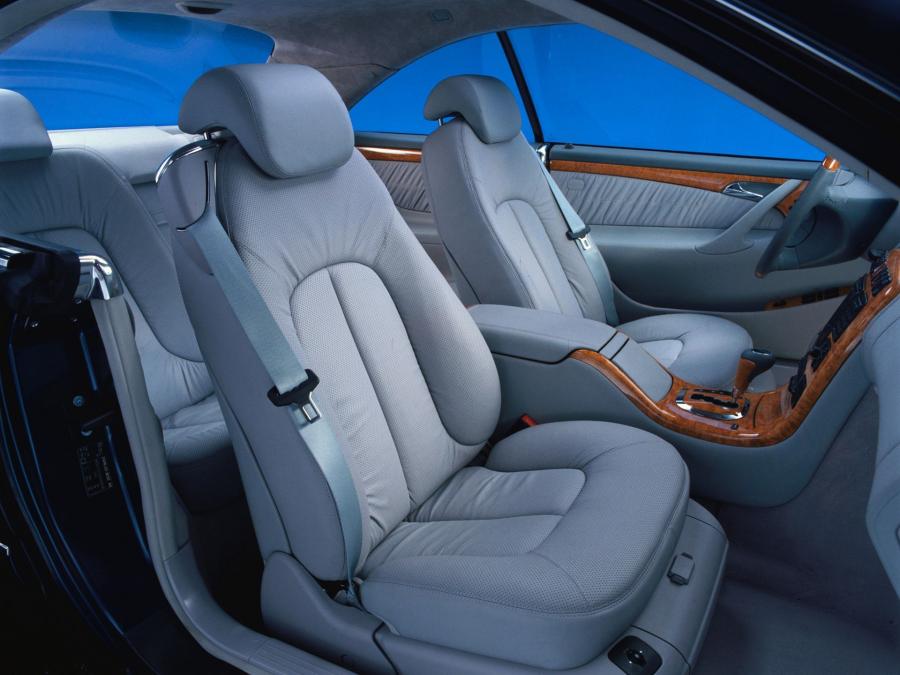  Mercedes-Benz CL500 1999 года  (фото 9 из 30)